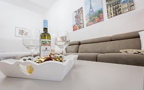 Apartments Pia